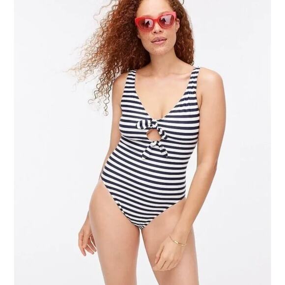 J CREW Bow Front One Piece Swimsuit Classic Stripe Women's Size 6 Blue Cream - Picture 9 of 9